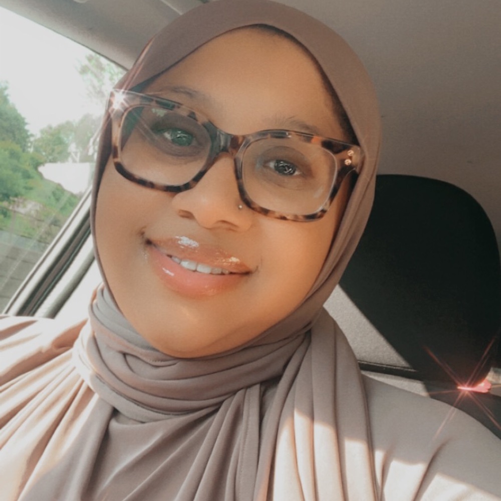 Meet your Posher, Janaee